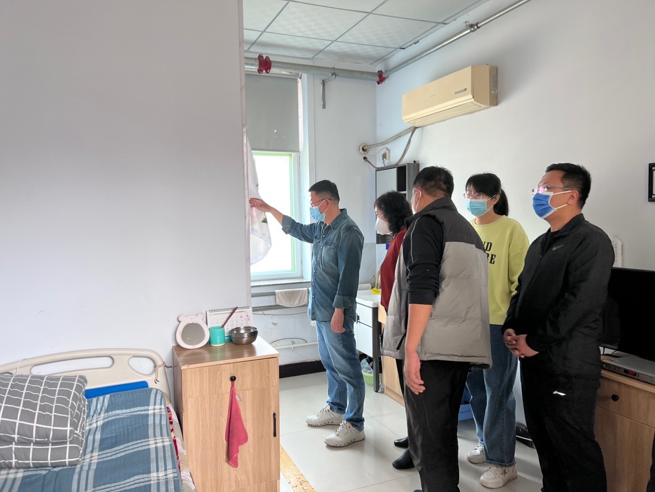为福集团党支部养老院慰问活动
